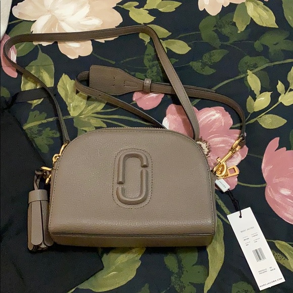 Marc Jacobs Handbags - Marc Jacobs Shutter Crossbody